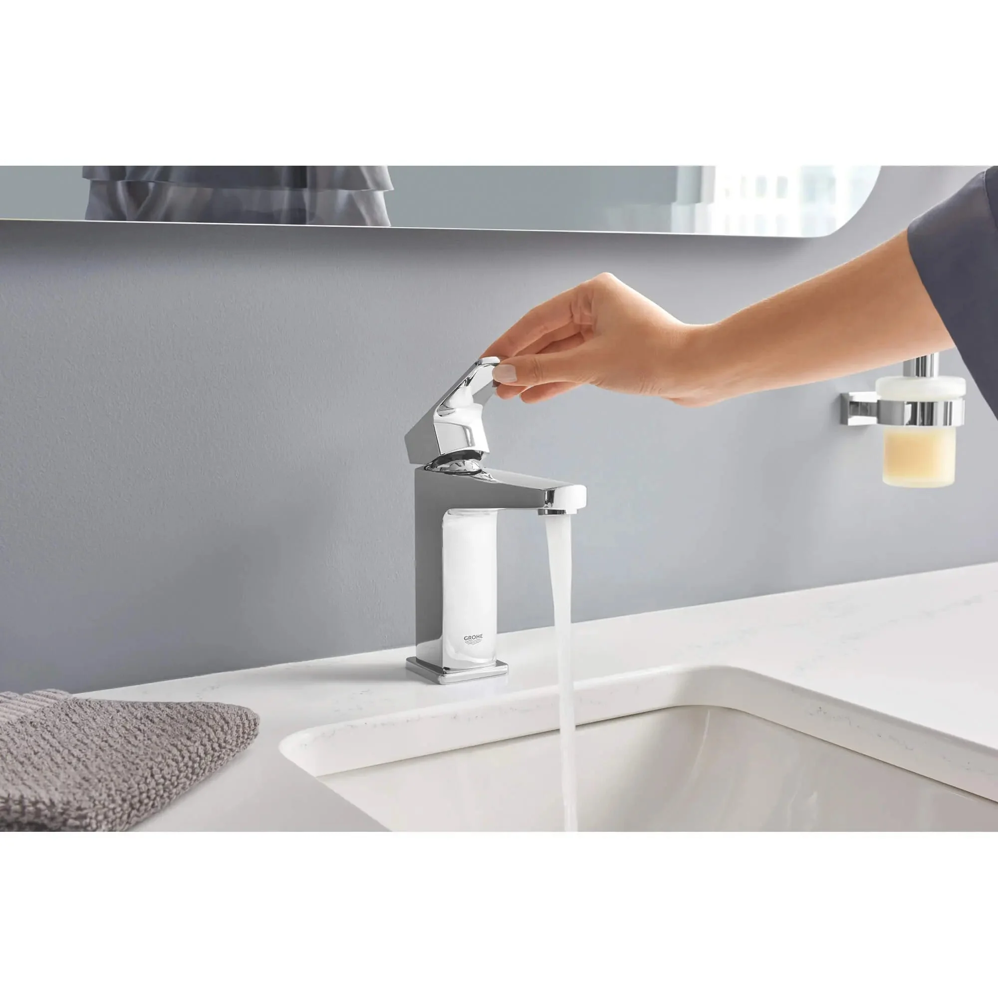 Grohe Essentials Cube Soap Dispenser with Holder - Chrome - Image 6